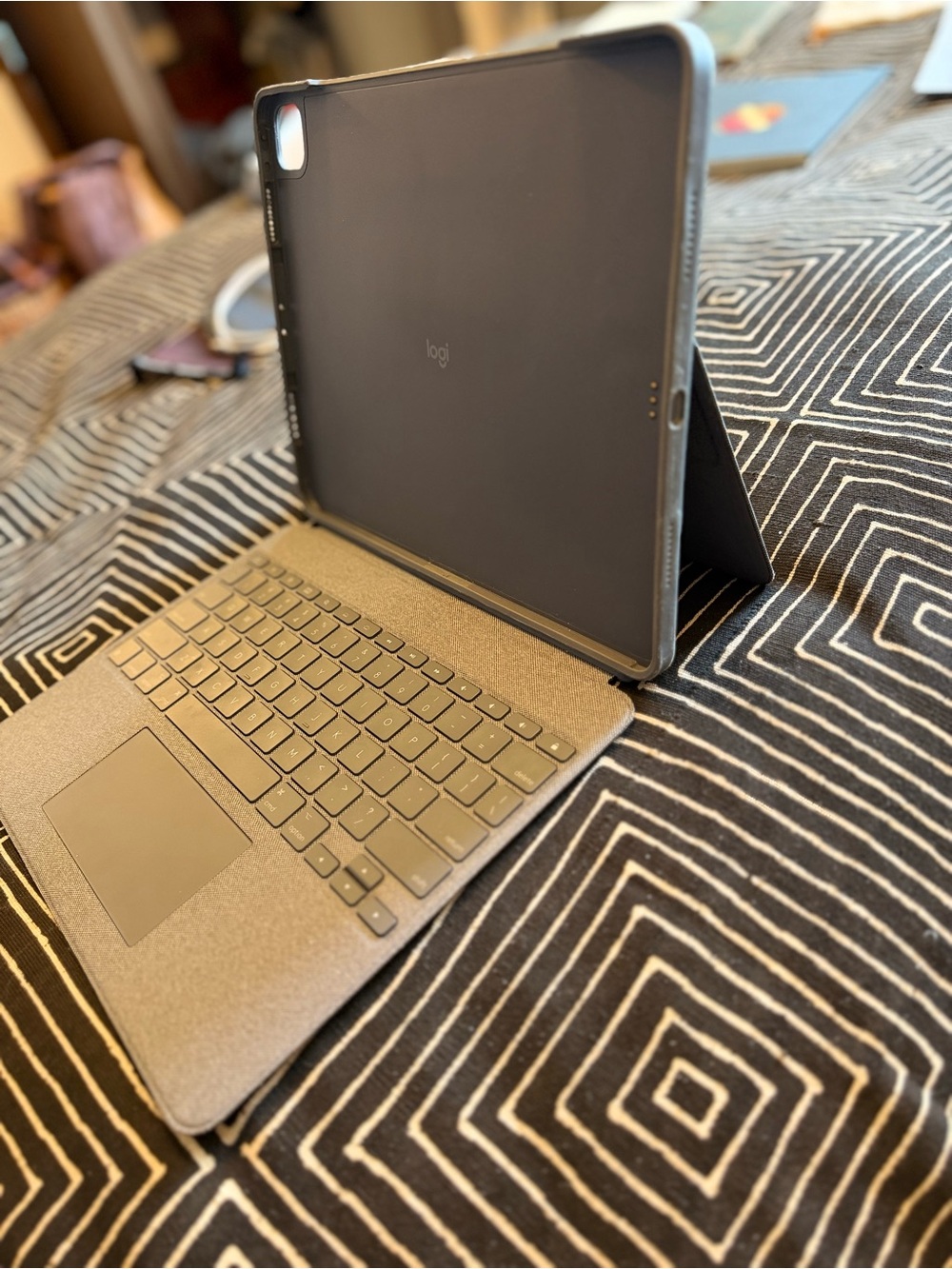 Logitech Dark Gray Detachable Keyboard Folio